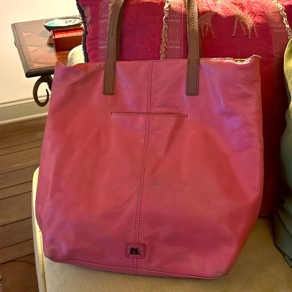 The Sak ‘Be Cool’ Leather Reversible Tote Bag - Picture 6 of 16